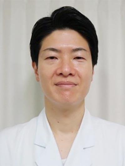 院長　曽我部俊介